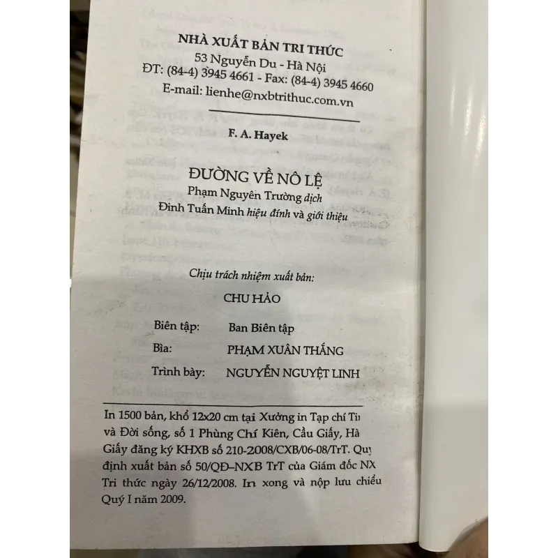 Tủ Sách Tinh Hoa: Đường Về Nô Lệ ( sách hiếm )♟️ 751456