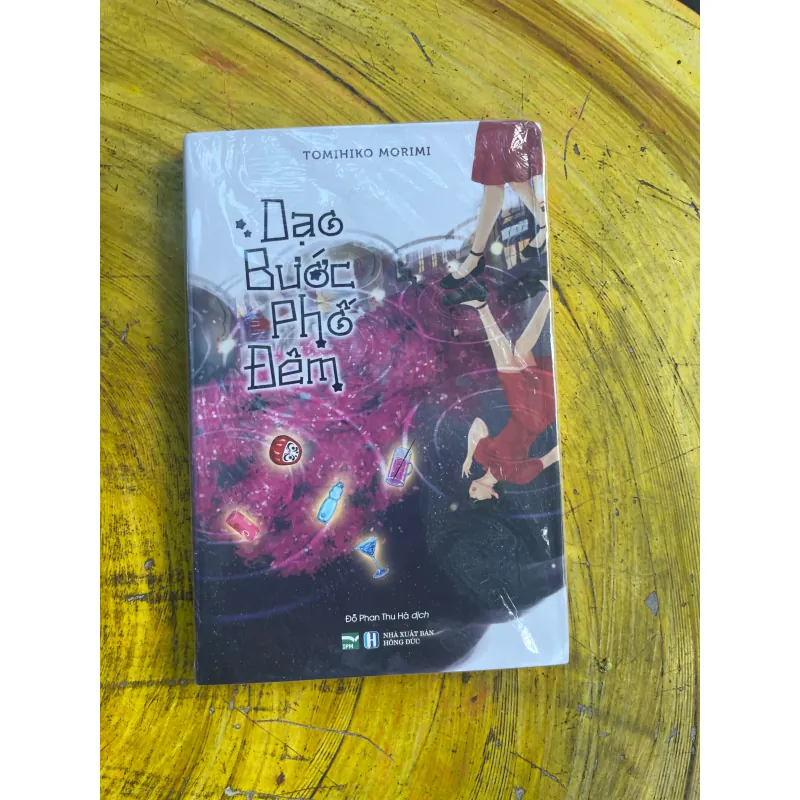 DẠO BƯỚC PHỐ ĐÊM - TOMIHIKO MORIMI 733120