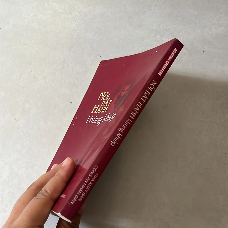 Nỗi bất hạnh khủng khiếp - Agatha Christie - 2003s 521310