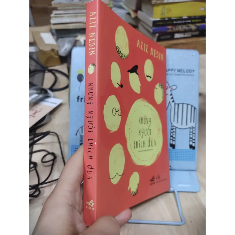 Sách: Những người thích đùa - TG: Aziz Nesin (B1) 795915