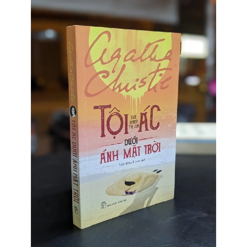 Tội ác dưới ánh mặt trời - Agatha Christie 348428