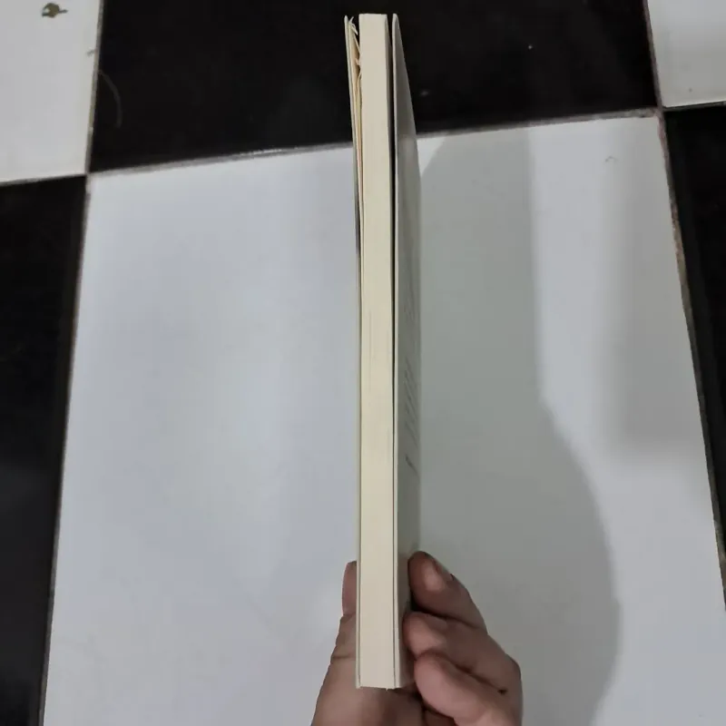 Hồ - kawabata Yasunari 1010215