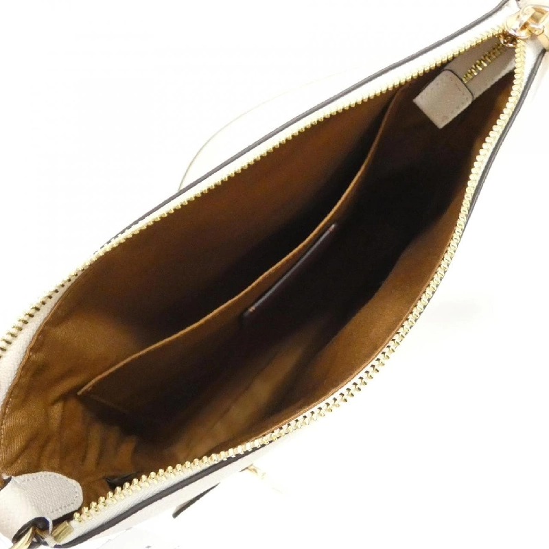 【Sản phẩm mới】Túi xách vai Coach C1556 610424