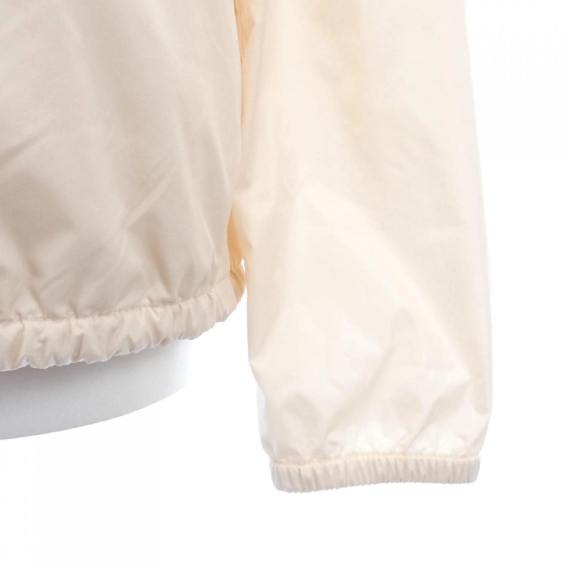 【Khuyến mãi】Áo khoác MONCLER 638140