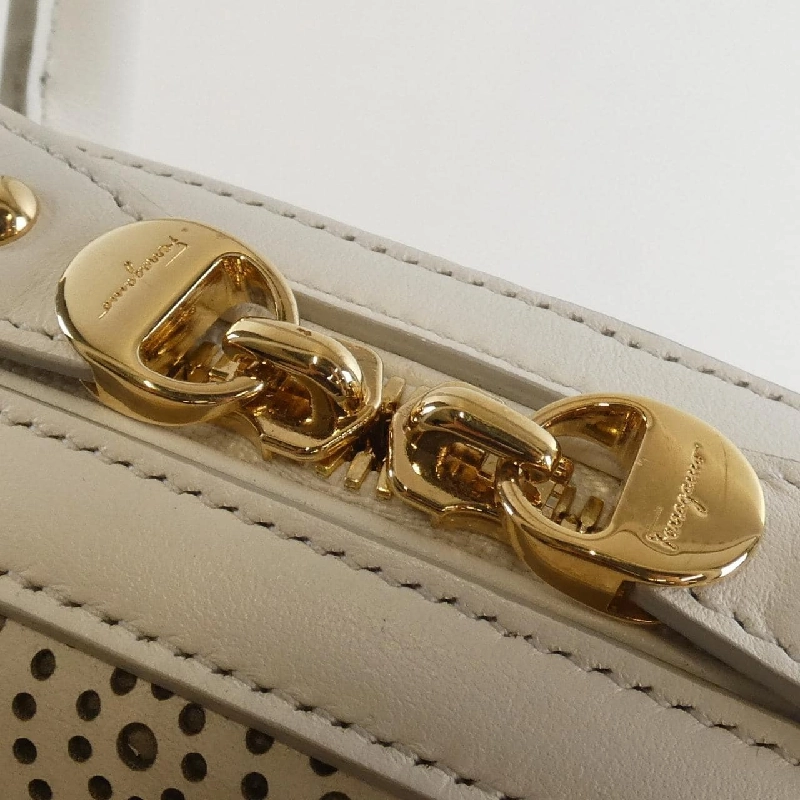 Túi xách Salvatore Ferragamo 21 F025 - Hàng hiệu Chính hãng 771218