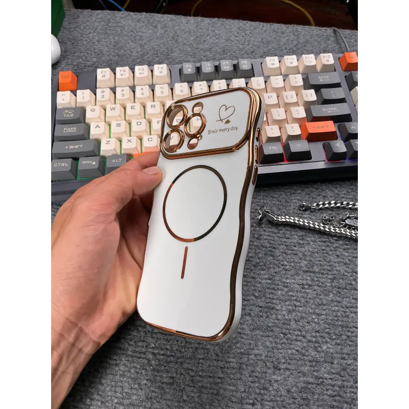 Ốp lưng iphone 16 promax Như Mới 663645