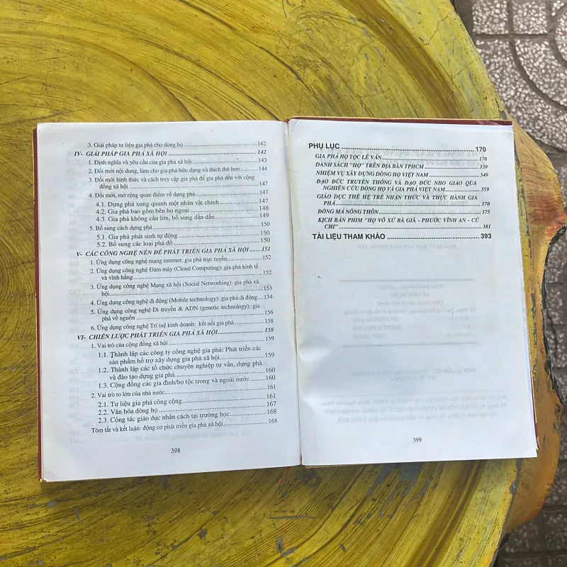 PHƯƠNG PHÁP DỰNG BỘ GIA PHẢ DÀNH CHO NGƯỜI ĐƯƠNG ĐẠI VÀ THẾ HỆ MAI SAU- nhiều tác giả 958658