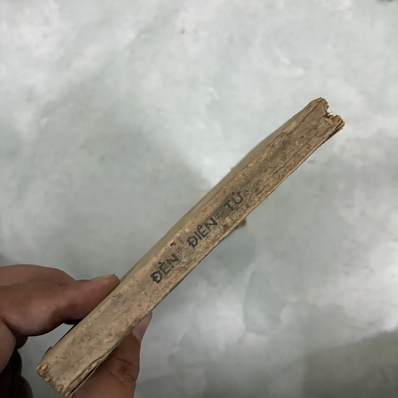 Đèn điện tử  1029694