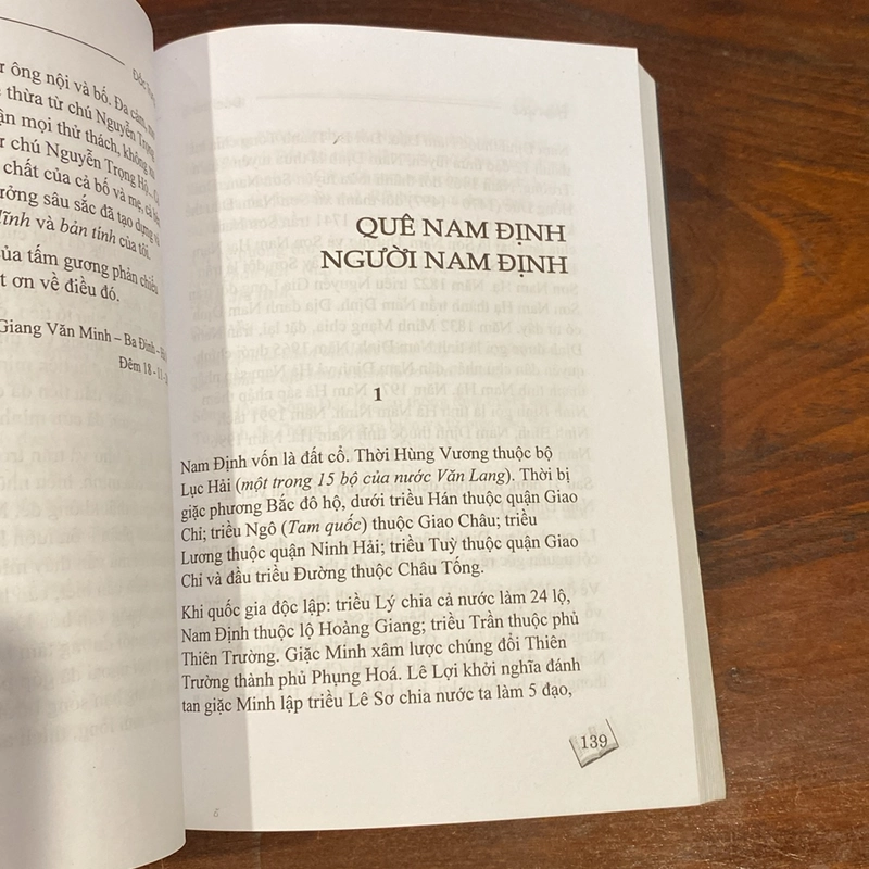 HỒN QUÊ - TẬP TÙY BÚT CỦA ĐẮC TRUNG (XB 2011) 484437