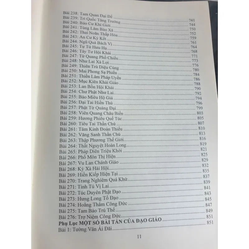 Tuyển Tập Các Bài Tán - Phiên Âm Dịch Nghĩa Dịch Thơ Chú Thích Giải Nghĩa - Tập 1 753923