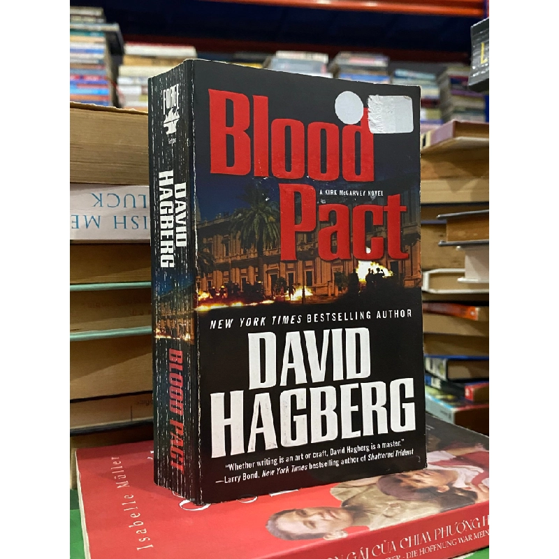 Blood Pact - David Hagberg 498542