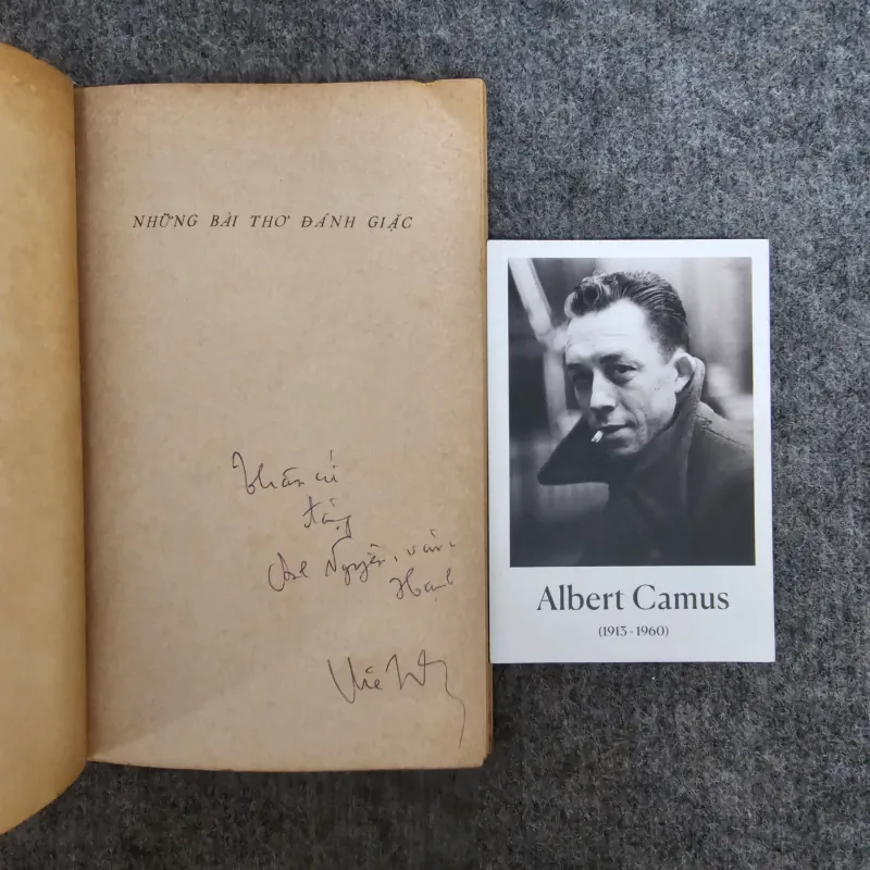 Những bài thơ đánh giặc - chế lan viên - có chữ ký 1025057