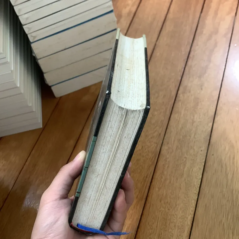 Tu viện thành pac-mơ bìa cứng sách siêu hiếm 753905