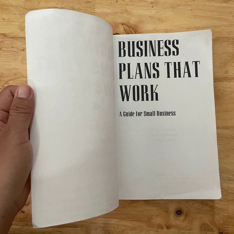 II Business Books: Business Plans That Work _ A Guide For Small Business - 2004 472382