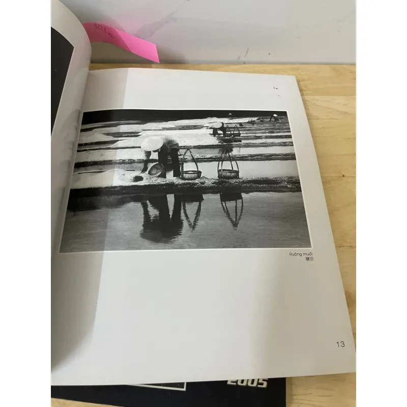 Sách ảnh trắng đen (Trần Quan Lai  751138