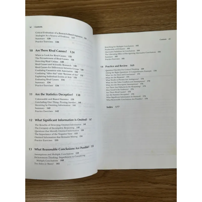 Asking the Right Questions - M. Neil Browne & Stuart M. Keeley 782887