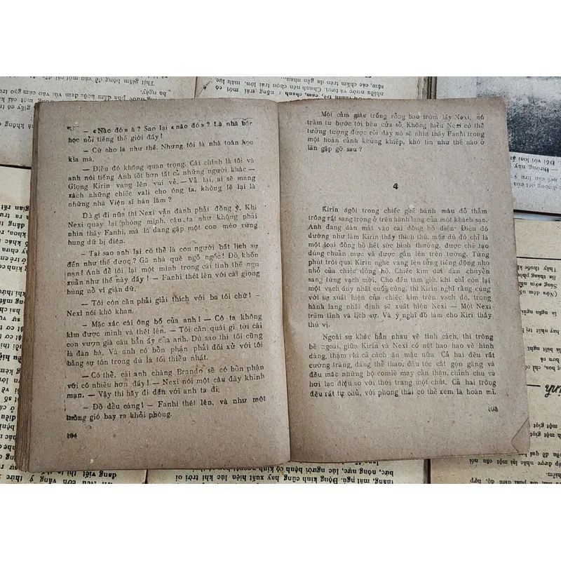 Tiểu thuyết CON THẰN LẰN TRẮNG - Pavel Vezhinov 728382