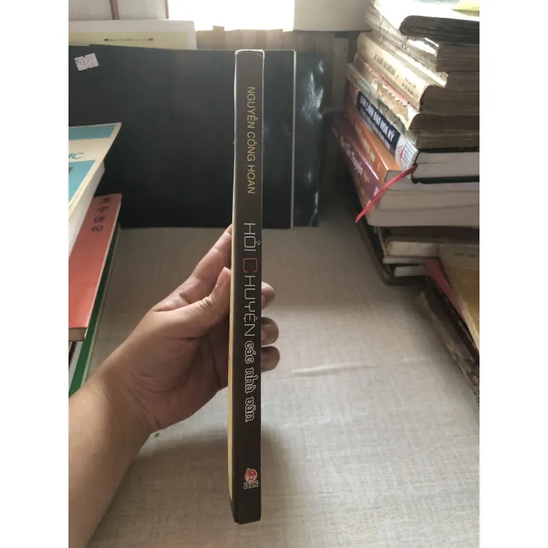 Hỏi chuyện các nhà văn-Nguyễn Công Hoan 971357