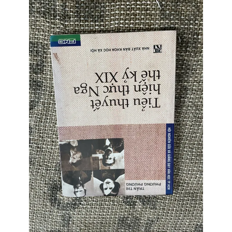 Tiểu thuyết hiện thực Nga thế kỷ 19 - TRẦN THỊ PHƯƠNG PHƯƠNG  1029879