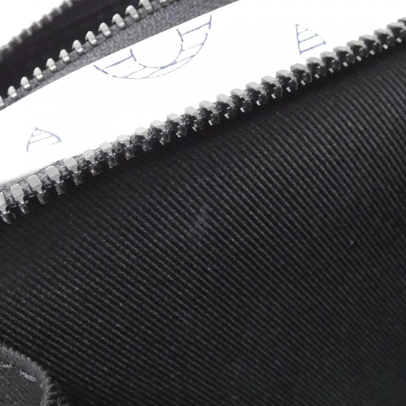 Túi xách Louis Vuitton Monogram Shadow Alpha Wearable Wallet M83383 618148