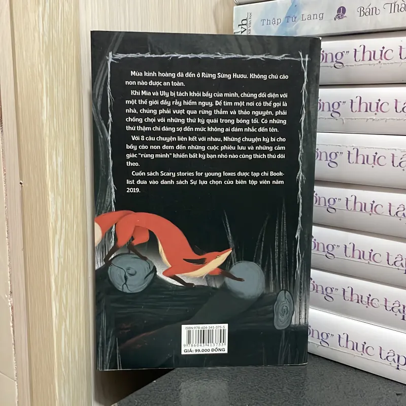 (sách dành cho trẻ em) - Những chuyện kỳ bí cho bầy cáo non - Christian Mckay Heidicker 990168