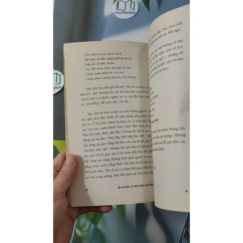 Hồ Chí Minh - vẻ bên trong của Viên Ngọc - Trúc Chi 928544