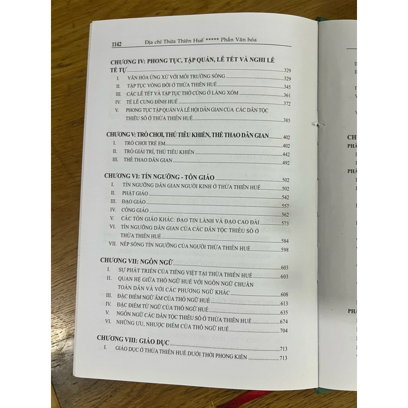 Địa chí Thừa Thiên Huế - Phần Văn Hoá - Tập 1 494157