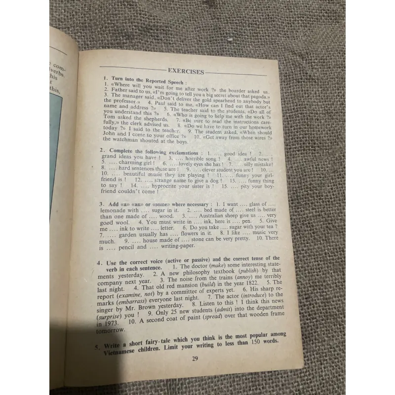 MODERN ENGLISH BOOK FOUR - for Vietnamese Students - LÊ BÁ KÔNG 747344