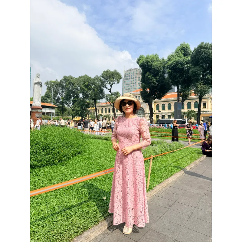 Váy ren hồng dài có tay 755798