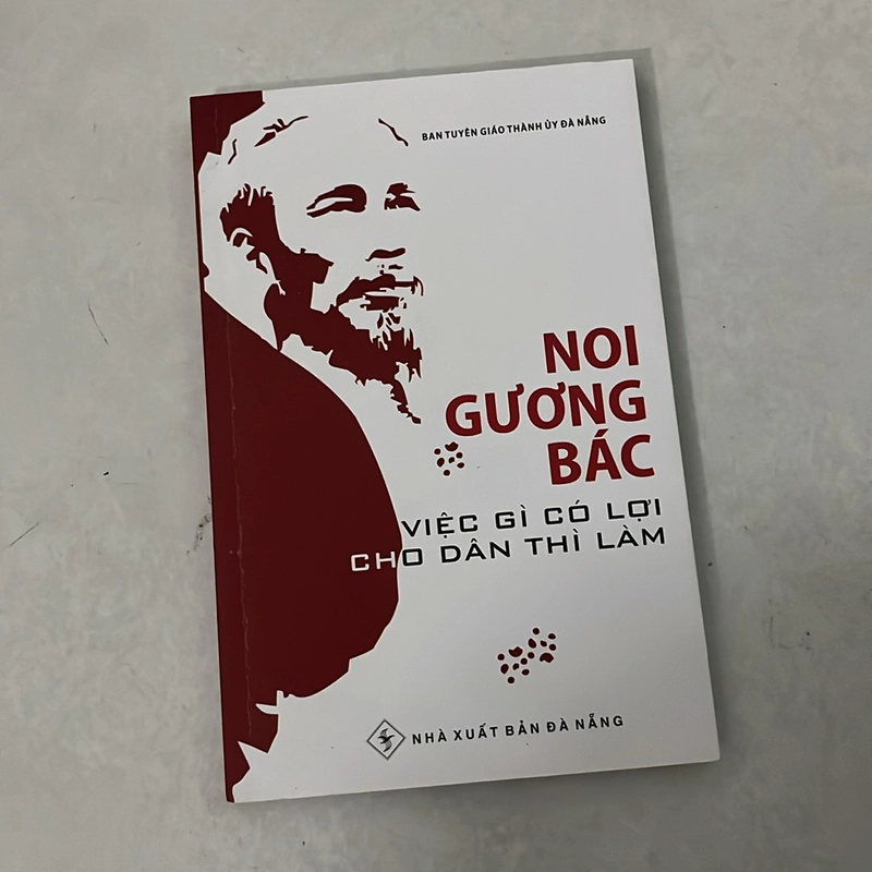Combo 9 cuốn sách về Bác Hồ 530438