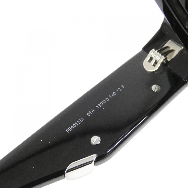 【Sản phẩm mới】Kính mát Fendi FE40135I 625190