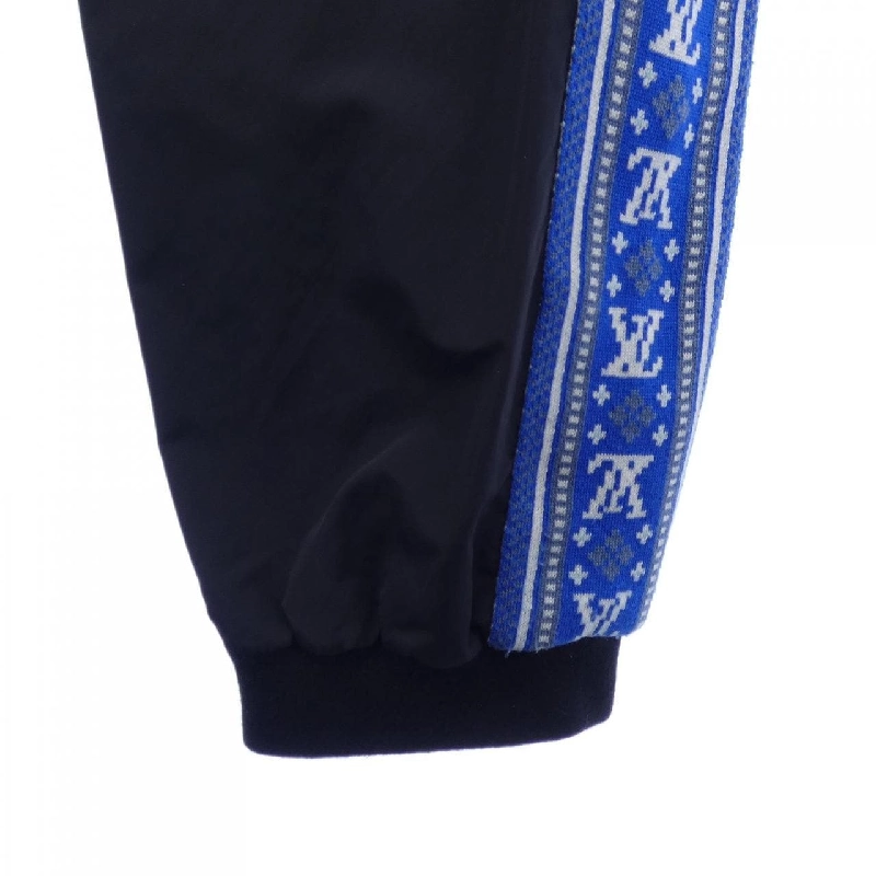 Quần jogger nylon sọc Fair Isle LV của Louis Vuitton HOY22WZED - Hàng hiệu Authentic 885417