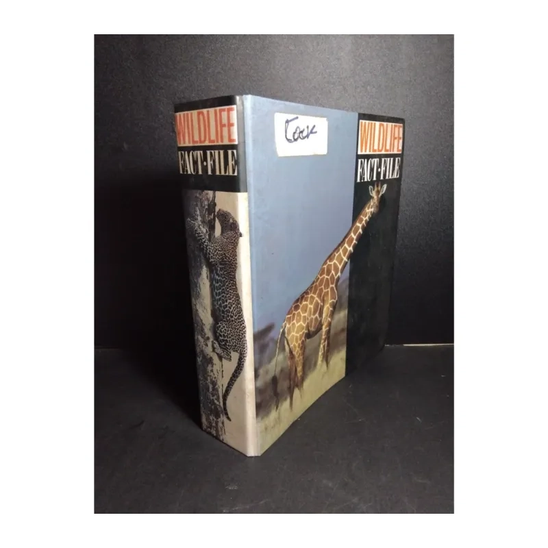 Wildlife fact file (bìa cứng, sách màu) 989349