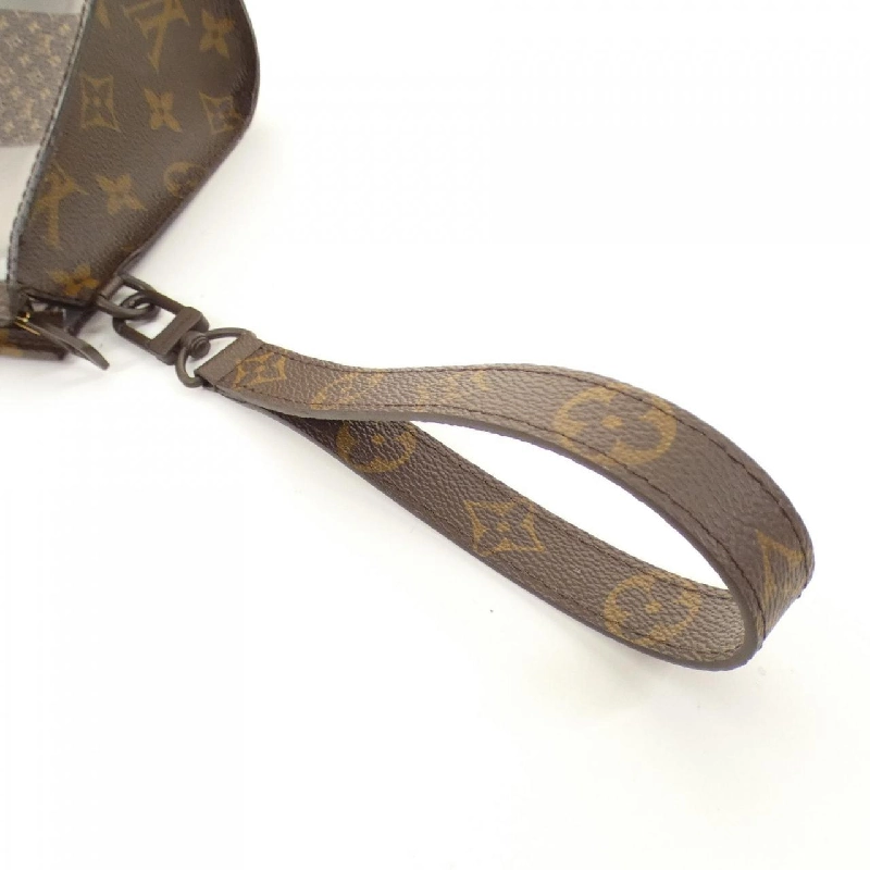 Túi đựng phụ kiện Louis Vuitton Monogram Chess Stand M81588 613671