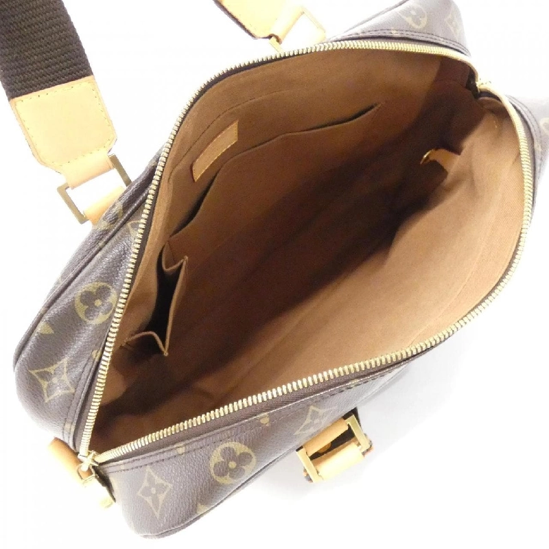 Túi Louis Vuitton Monogram Sac Bosphore M40043 618559