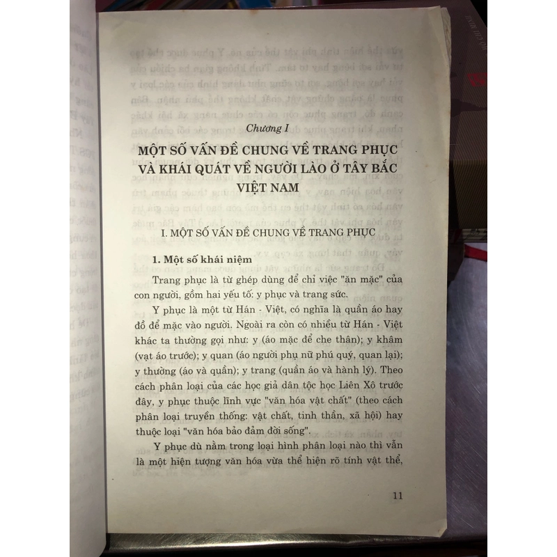 Trang phục của người Lào ở Tây Bắc Việt Nam - TS. Võ Thị Mai Phương 537575