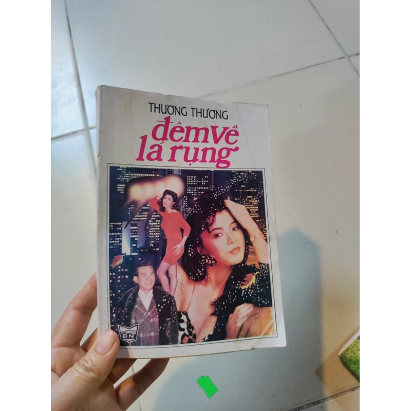 Đêm về lá rụng 477150