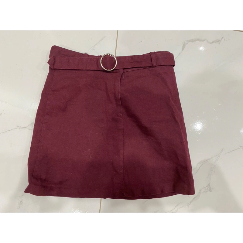 Chân váy bé gái màu đỏ đô 473460