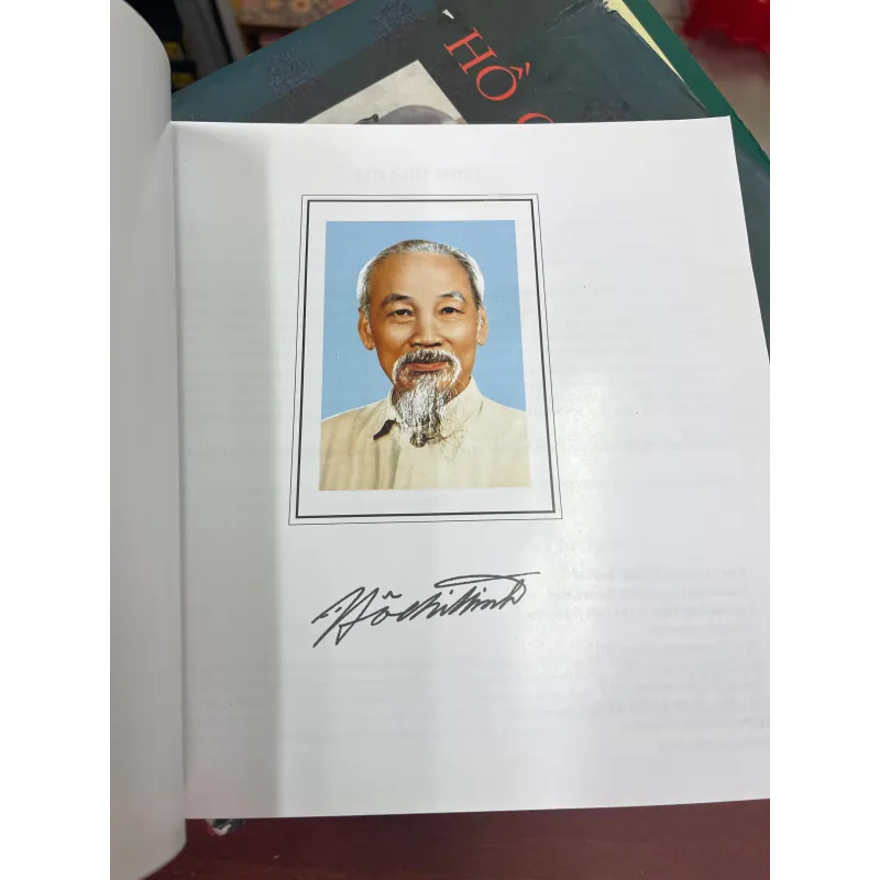 HỒ CHÍ MINH MỘT HÀNH TRÌNH - LADY BORTON  1001726