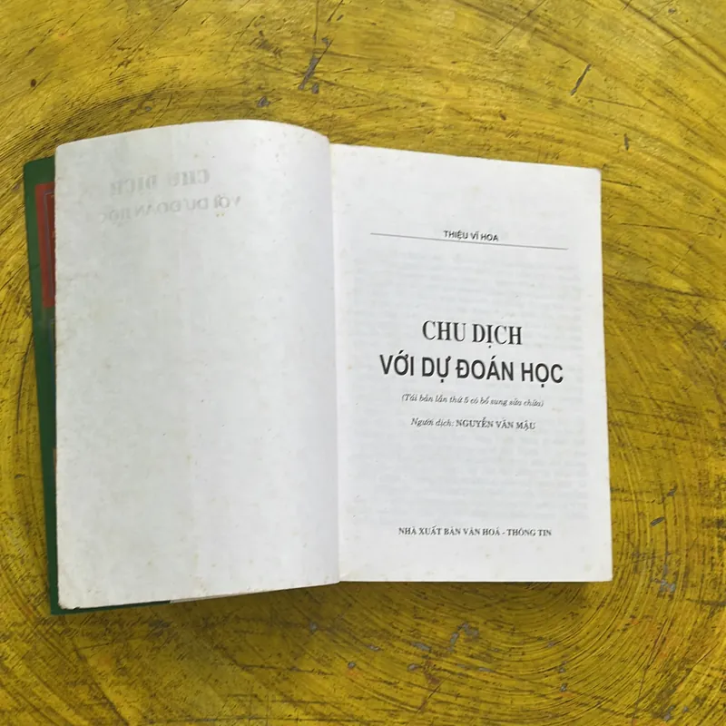 CHU DỊCH VỚI DỰ ĐOÁN HỌC - THIỆU VĨ HOA 736175