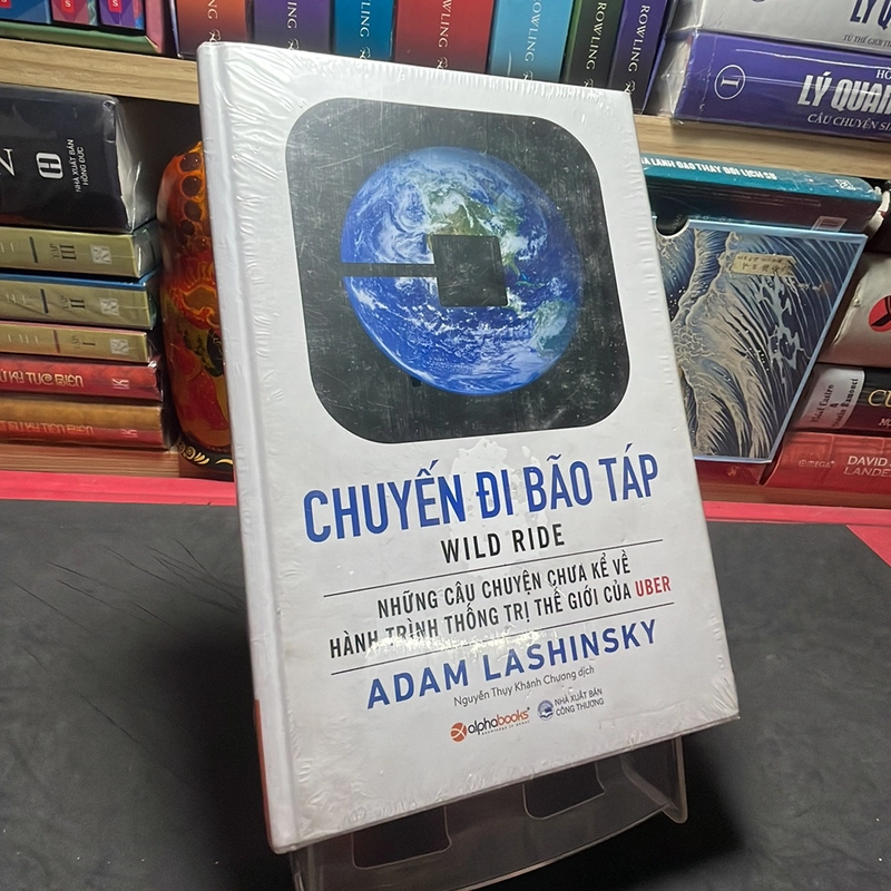 Chuyến đi bão táp Adam Lashinsky 320023