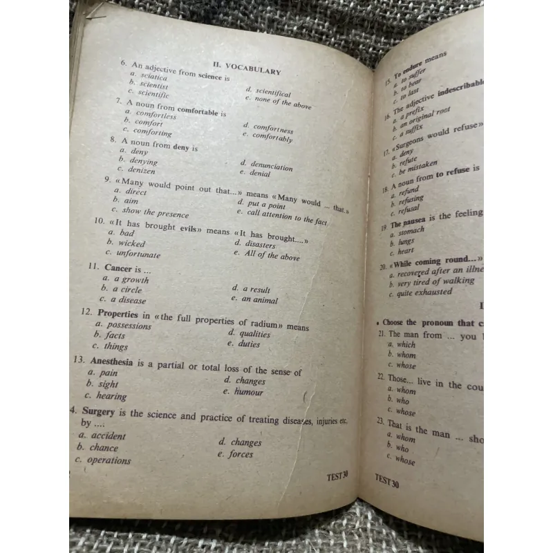 Trắc nghiệm Anh văn 12 A&B, sách tiếng anh trước 75 1010004