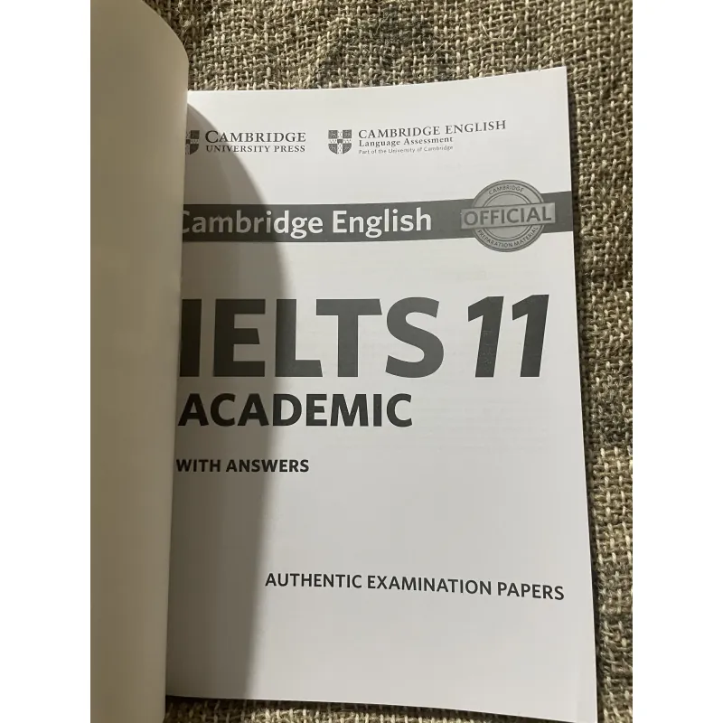 CAMBRIDGE - IELTS ACADEMIC 11- WITH ANSWERS AUTHENTIC PRACTICE TESTS 1007003