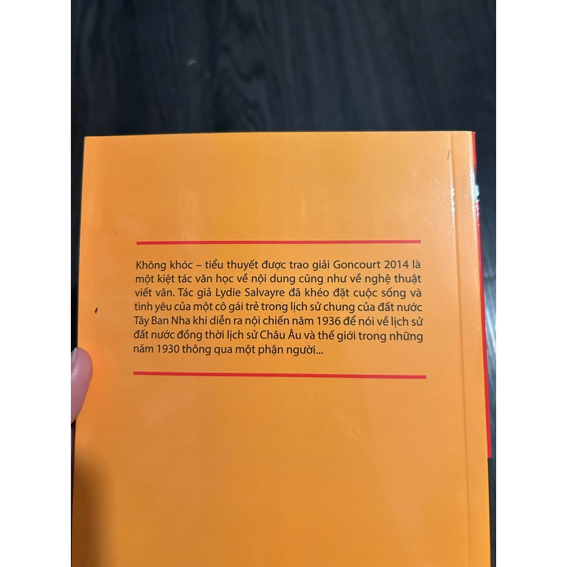 Không khóc (giải Goncourt 2014) 332997