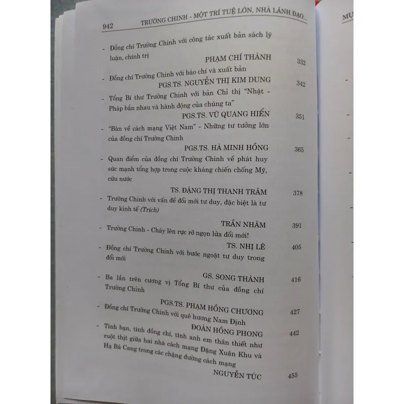 Sách tiểu sử, hồi ký và lịch sử - chính trị  937384