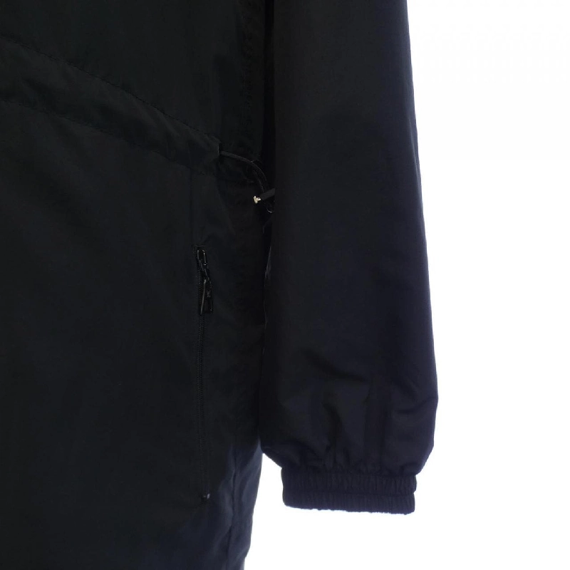 【Khuyến mãi】Áo khoác Louis Vuitton 637381