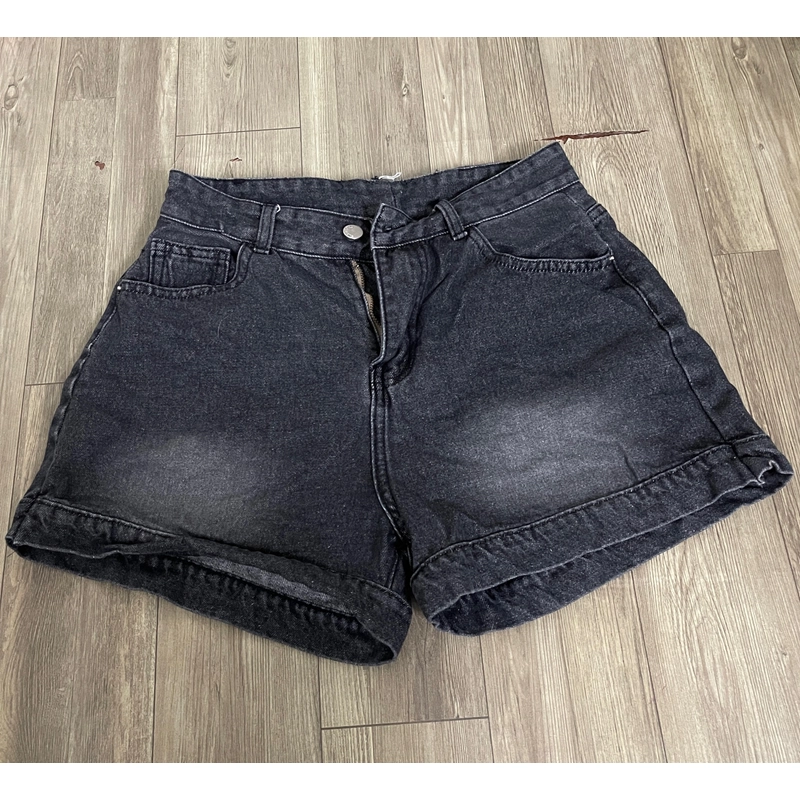 Quần short jean còn mới 306447