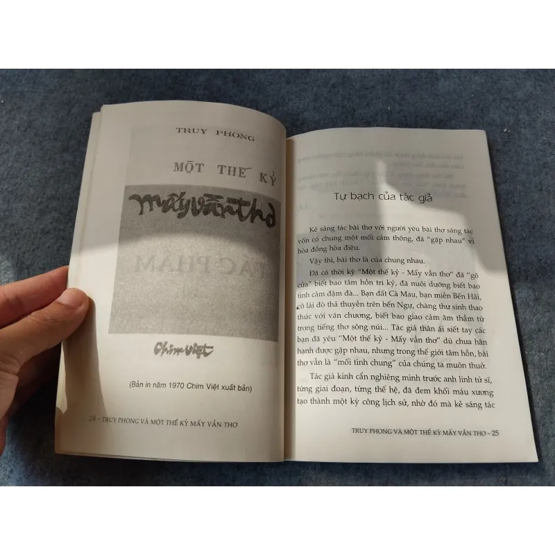 TRUY PHONG VÀ MỘT THẾ KỶ MẤY VẦN THƠ 719926