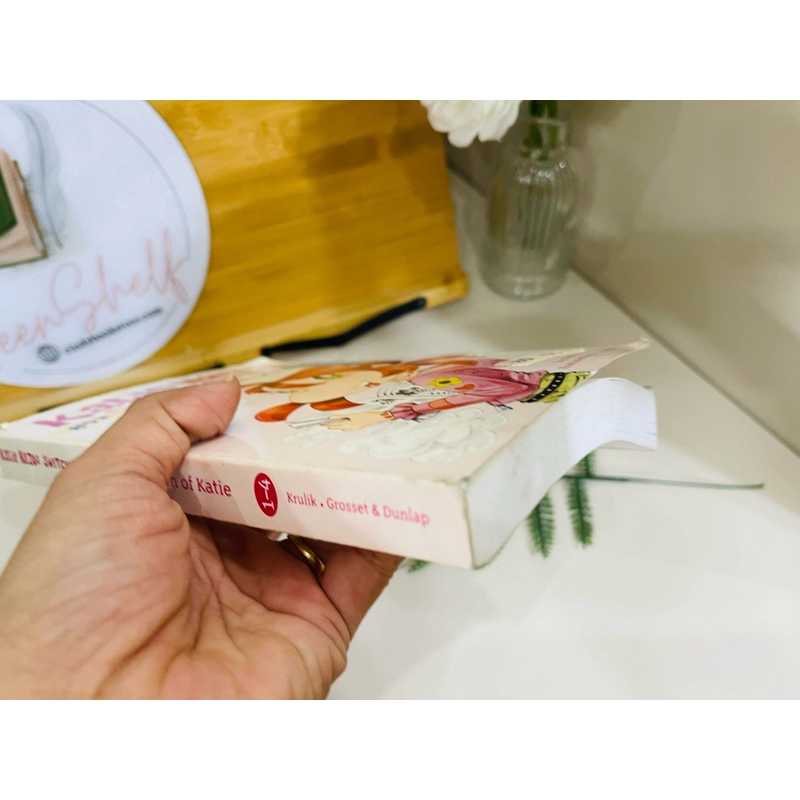[Sách tiếng Anh 2hand] Like new 90% - A Collection of Katie Books  489435