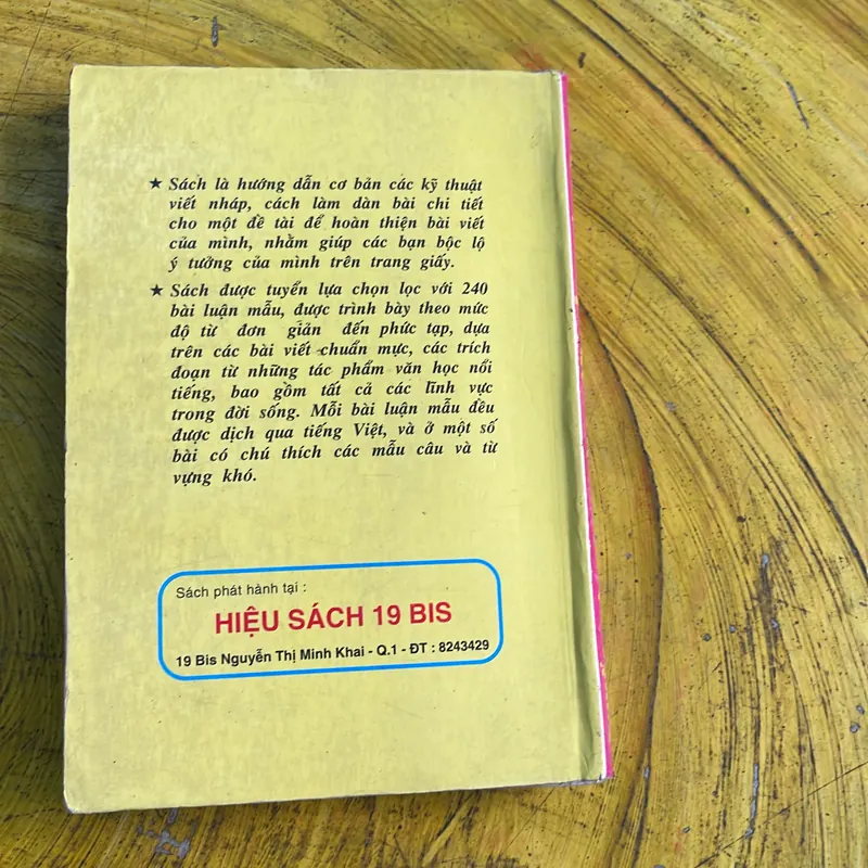 VĂN PHẠM TIẾNG ANH THỰC HÀHH & TUYỂN TẬP 240 BÀI LUẬN MẪU TIẾNG ANH 737741